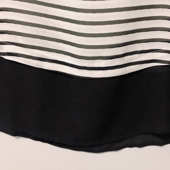 MILLENIUM | B&W Striped Top - Picture 4 of 5